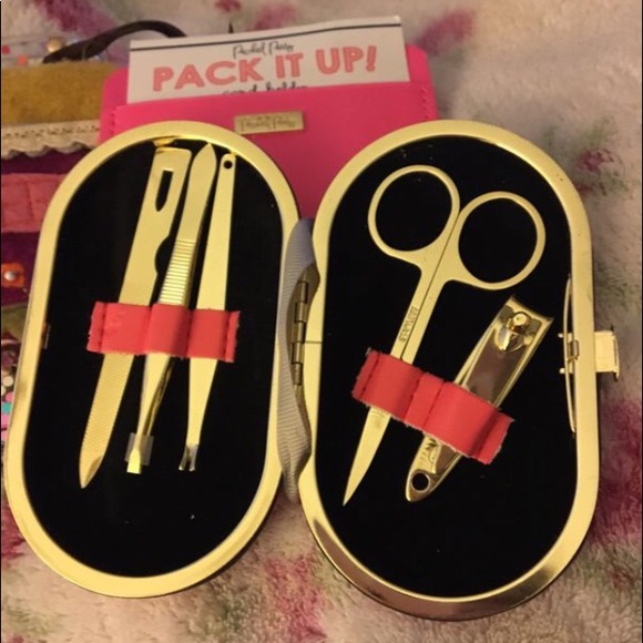 BNWT PARTY PACK PASSPORT HOLDER CARD HOLDER & MORE - Picture 8 of 8